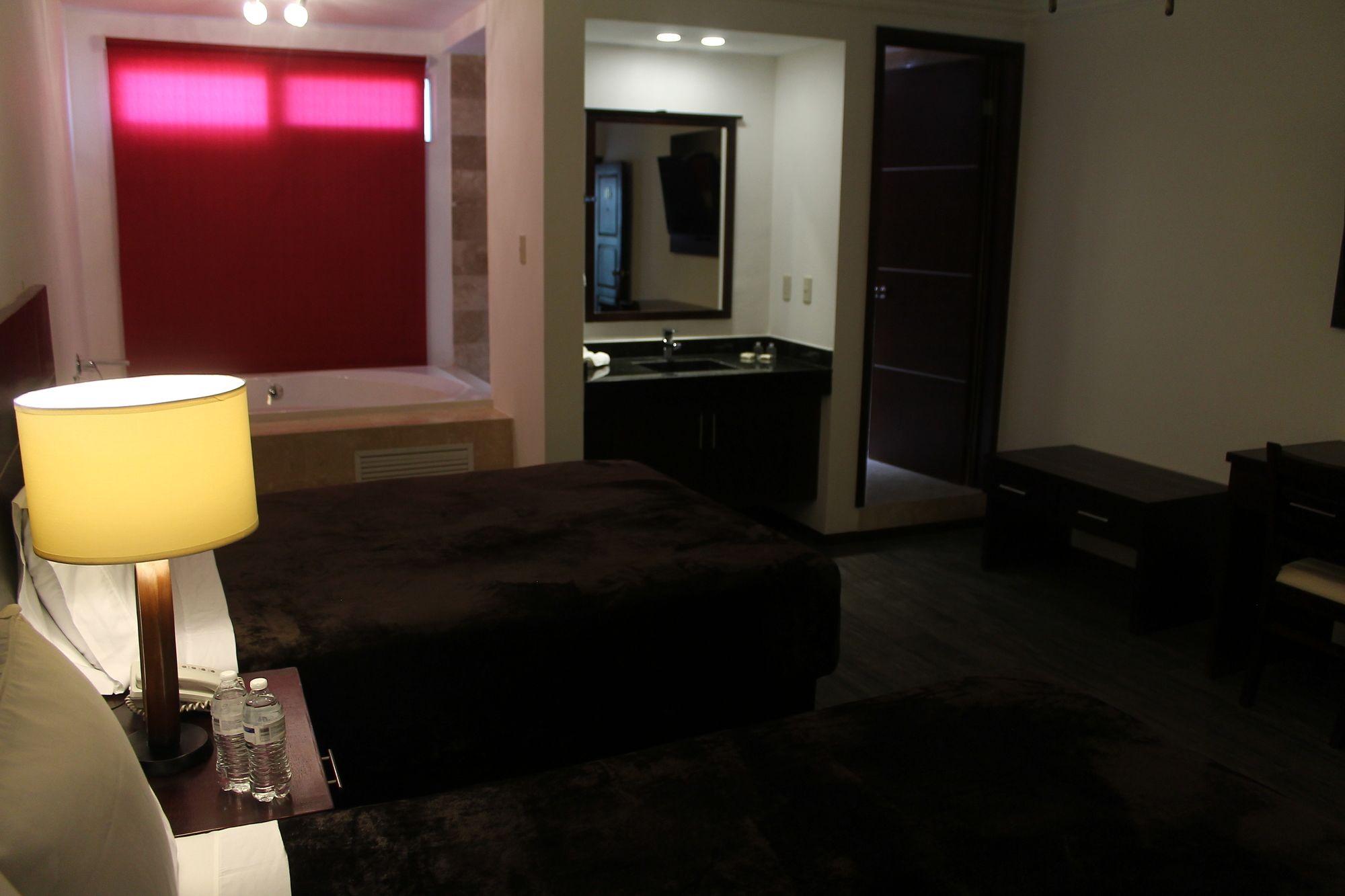 Hotel Rincon Real Suites Durango Dış mekan fotoğraf