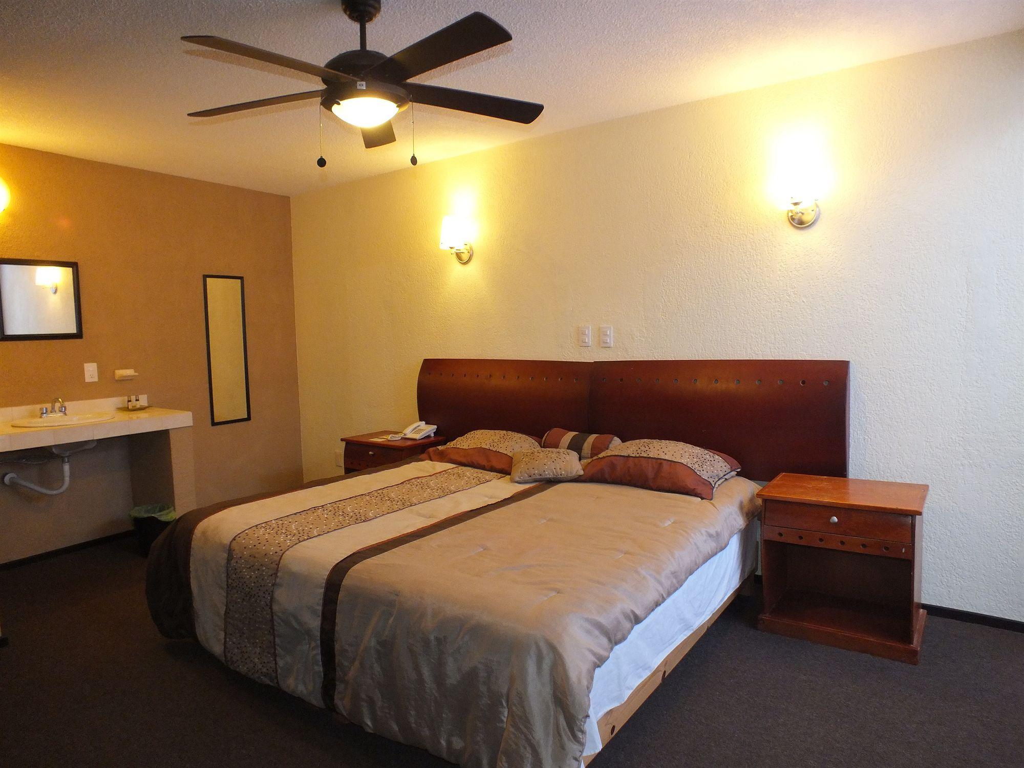 Hotel Rincon Real Suites Durango Dış mekan fotoğraf