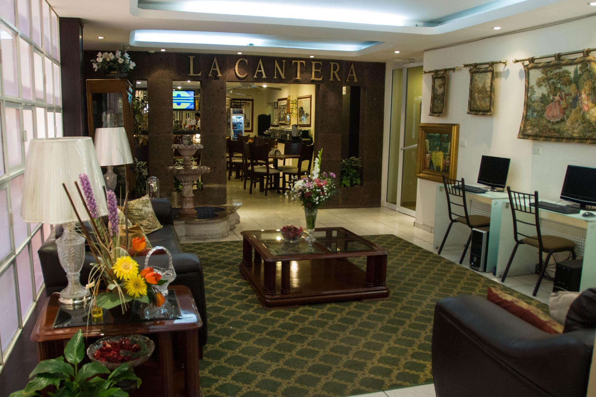 Hotel Rincon Real Suites Durango Dış mekan fotoğraf