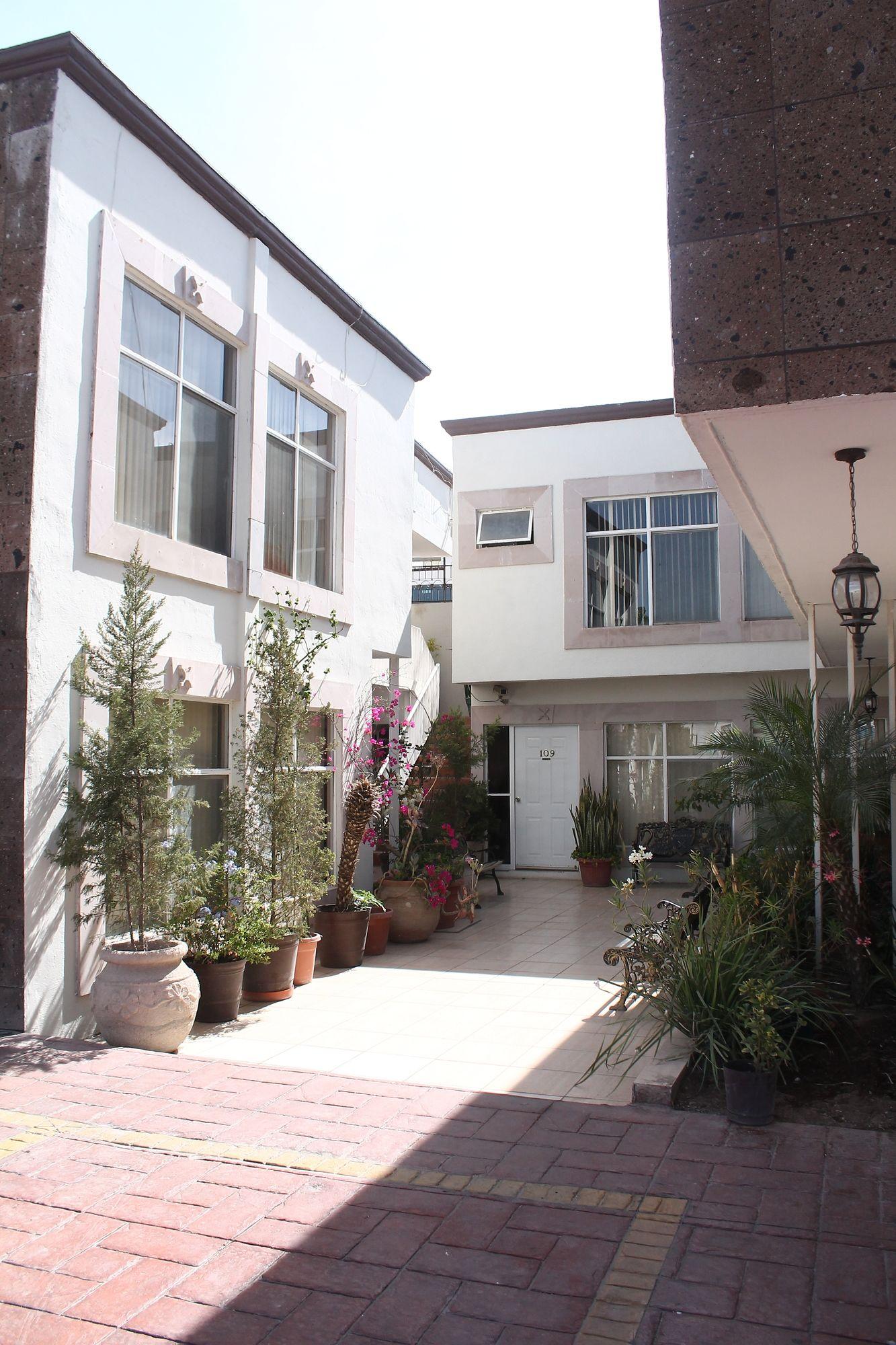 Hotel Rincon Real Suites Durango Dış mekan fotoğraf