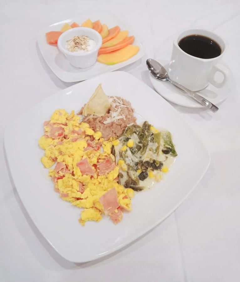 Hotel Rincon Real Suites Durango Dış mekan fotoğraf